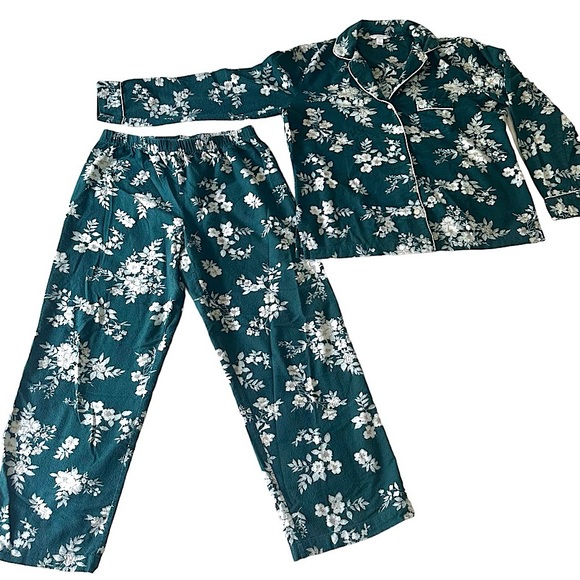 Charter Club Other - Charter Club Green & White Floral Flannel Pajama Set PJs Womens Petite Small PS